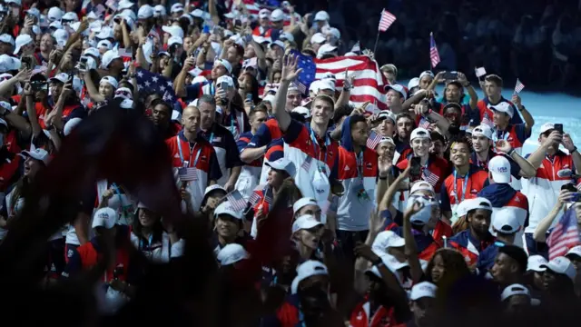 世大运美国代表队入场。