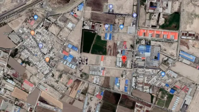 آقای نتانیاهو در نطق خود مدعی شد ایران یک انبار مواد و تجهیزات اتمی در این روستا دارد که تا کنون مخفی بوده است.