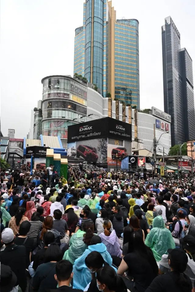 บรรยากาศที่แยกอโศก