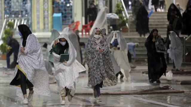 عکس از مراسم شب قدر در تهران
