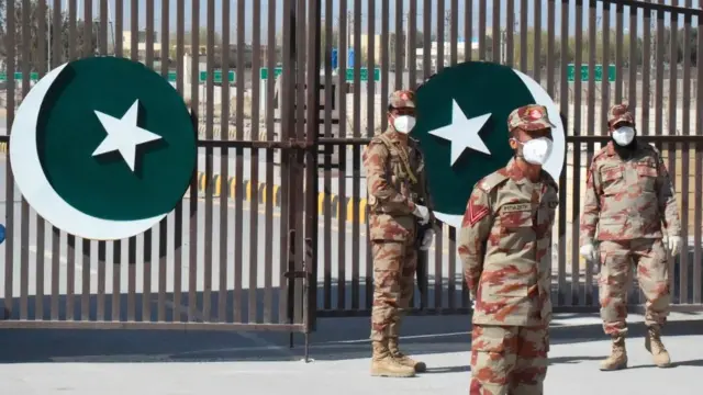 Pakistan-Iran border crossing at Taftan