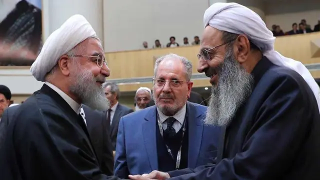 مولوی عبدالحمید و حسن روحانی