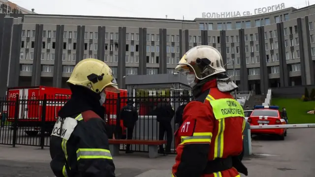 မီးလောင်မှုက ခြောက်ထပ်မှာ ဖြစ်ခဲ့