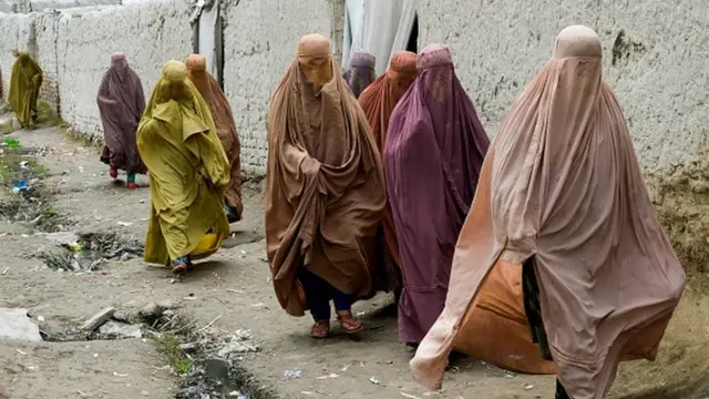 افغان کډوالې پېښور کې