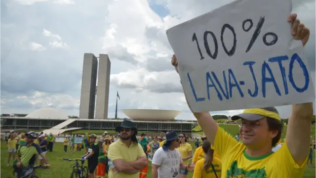 Manifestação neste domingo a favor da Lava Jato e do pacote anticorrupçãoaposta na loteria pela internetBrasília