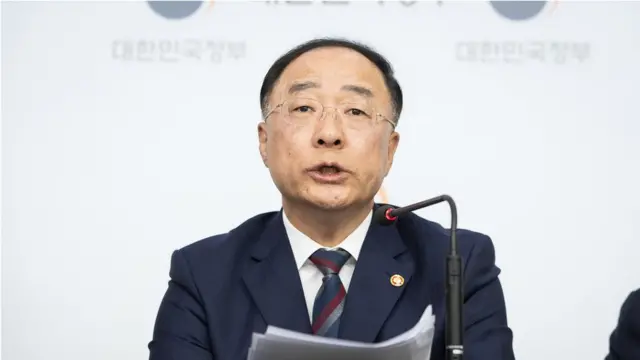 WTO 개도국 지위 포기 밝히는 한국 홍남기 부총리