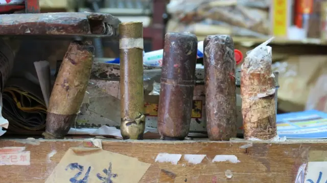 欧阳秉志的工具——锉刀（BBC中文网图片）