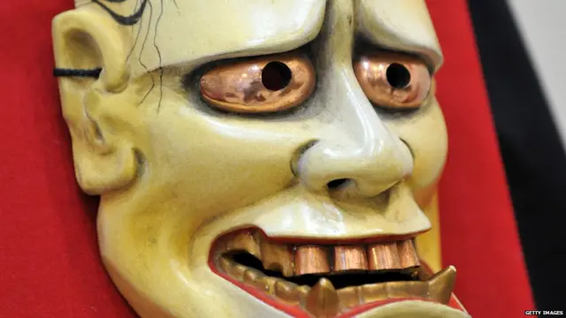 मत्सर आणि हेवा मूर्खांची लक्षणं सांगितली आहेत.