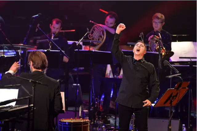 Марк Алмонд