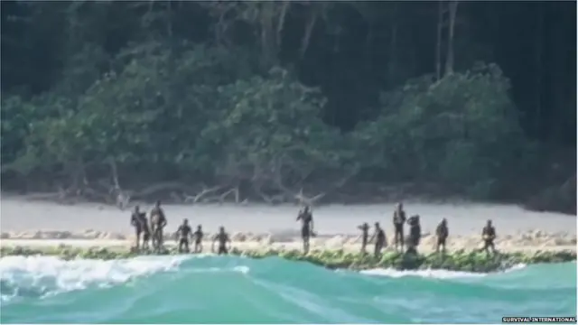 सेंटिनेल द्वीप, सेंटिनेल आदिवासी