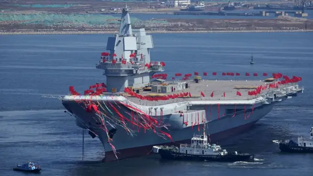 เรือบรรทุกเครื่องบินลำใหม่ของจีน