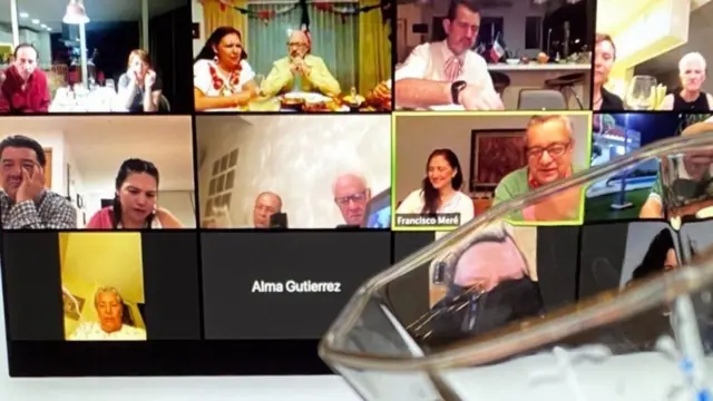 Leyla Daw en una degustación en Zoom