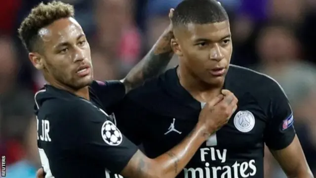 Neymar (kushoto) na Kylian Mbappe(kulia)