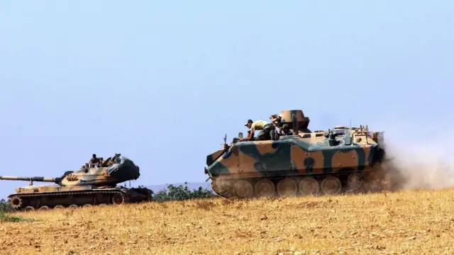 23 Ağustos 2016'da Karkamış sınırları yakınlarında tankları konuşlandı.