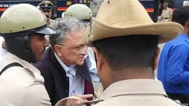 ਇਤਿਹਾਸਕਾਰ ਰਾਮ ਗੁਹਾ