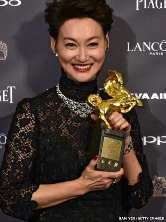 अभिनेत्री कारा वाई यांना सर्वोत्कृष्ट अभिनेत्रीचा पुरस्कार मिळाला आहे.