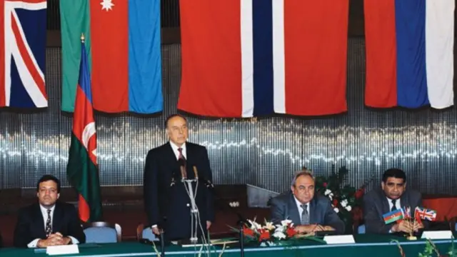 "Əsrin müqaviləsi"