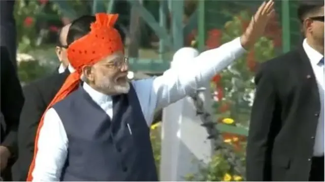 नरेंद्र मोदी