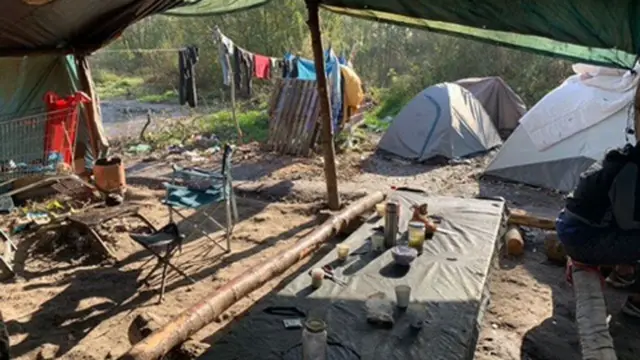 ਪਰਵਾਸੀ ਕੈਂਪ