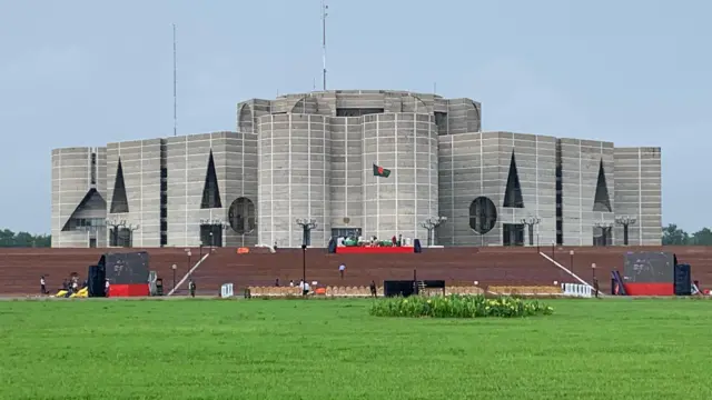 বাংলাদেশের জাতীয় সংসদ ভবন