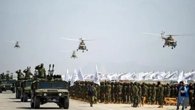 పాకిస్తాన్, అఫ్గానిస్తాన్, తాలిబాన్, వైమానిక దాడులు