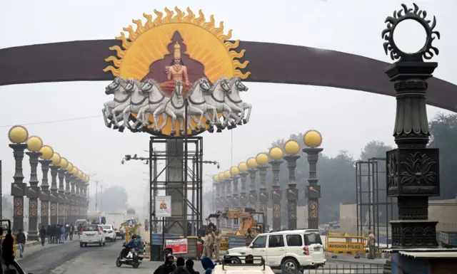 কয়েক হাজার কোটি ভারতীয় টাকা খরচ করে ভোল বদলিয়ে দেওয়া হয়েছে শহরের 