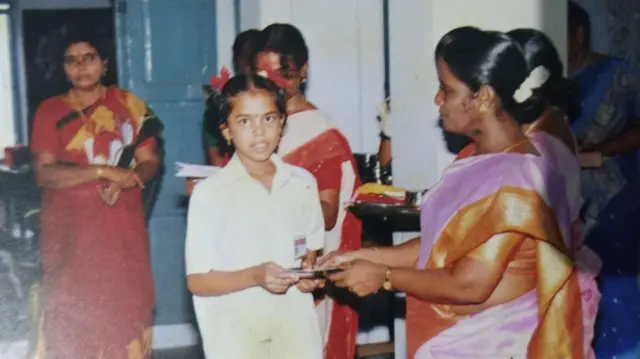 அமைச்சர் கீர்த்தனா