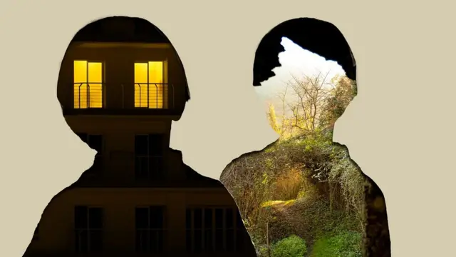 İki silüet içeren bir grafik. 