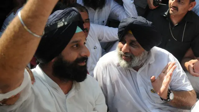 ਬਿਕਰਮ ਮਜੀਠੀਆ ਅਤੇ ਸੁਖਬੀਰ ਬਾਦਲ