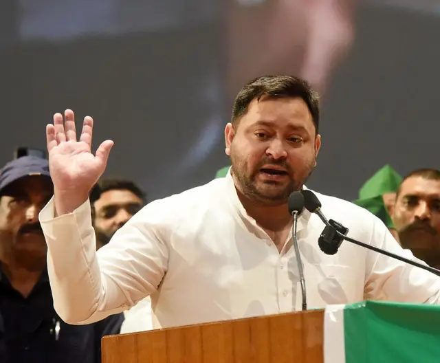 तेजस्वी यादव