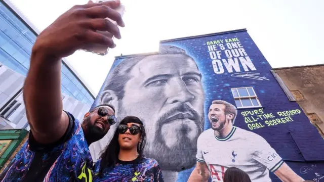 Harry Kane murial 