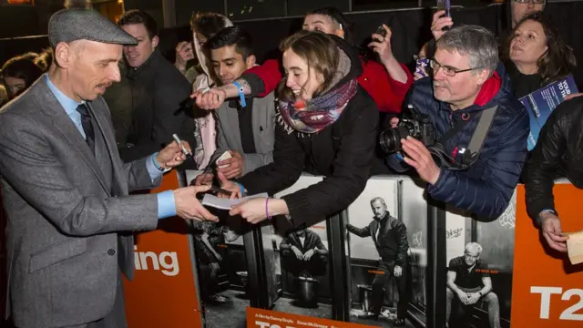 Юэн Бремнер