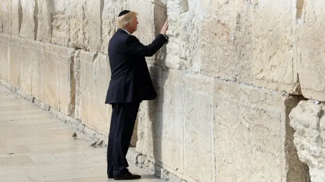 Трамп у Стены плача