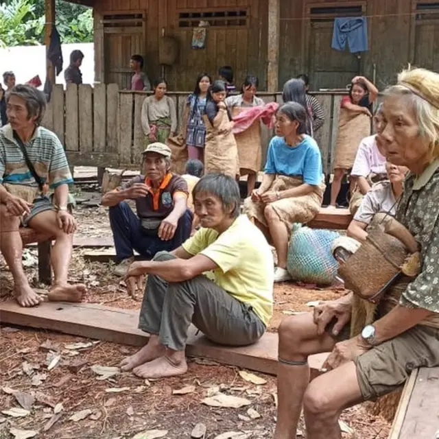 Punan Batu, Kalimantan, lingkungan, adat