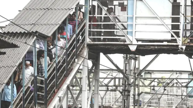 मशीद बंदर पादचारी पूल