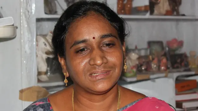 ఎవర్ని కదిలించినా కన్నీటి కథలే!