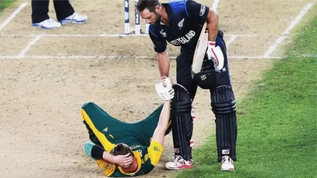 2015 உலகக்கோப்பையை தொலைத்த ஸ்டெயினை தூக்கிவிடும் கிராண்ட் எலியட்