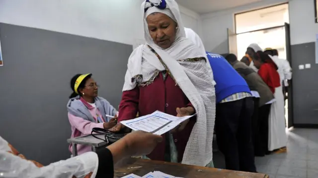 ደቂ ኣንስትዮ እንትመርፃ