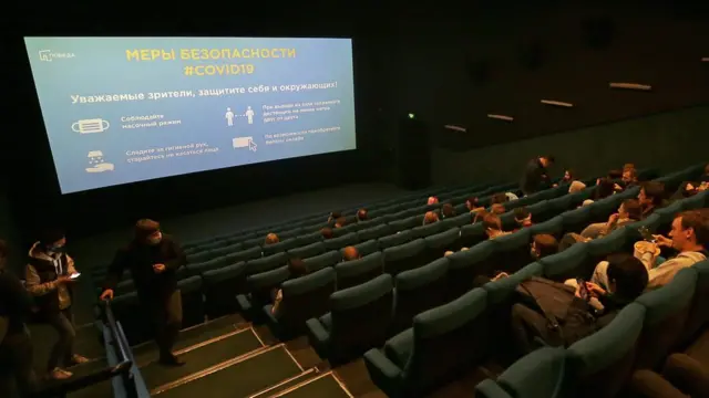 Весной кинотеатры в России были закрыты полностью