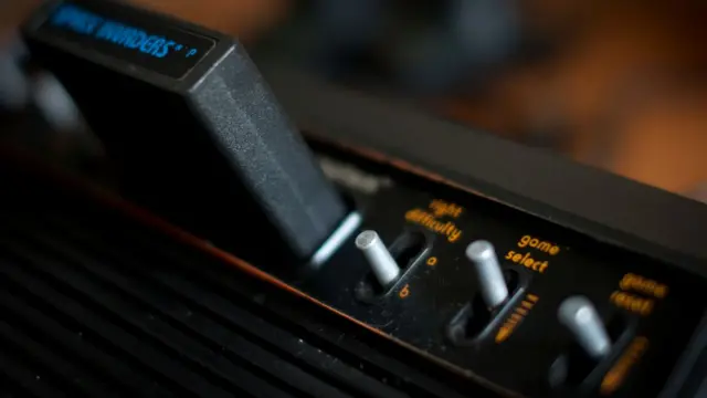 Некоторые игры для консоли Atari 2600 стали классикой - например, Space Invaders