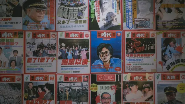 郑南榕在戒严时代创立以言论自由为主的时政杂志《自由时代》周刊,该周刊成为台湾民主化历程展览的展品之一。