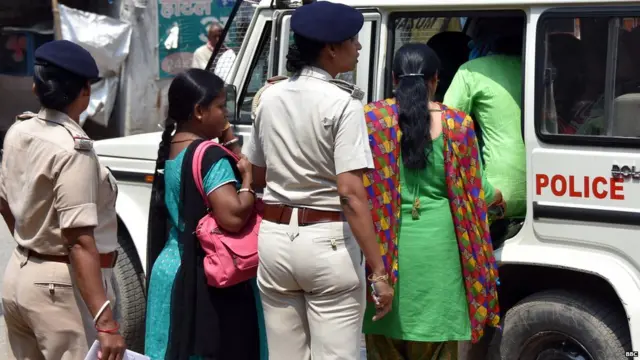 बच्चियों का शोषण