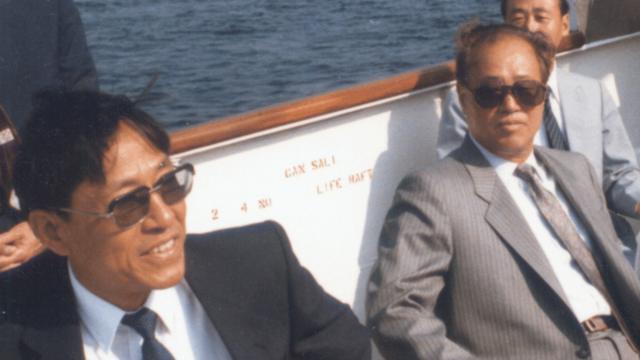 鲍彤（左）与赵紫阳（右）1986年合影