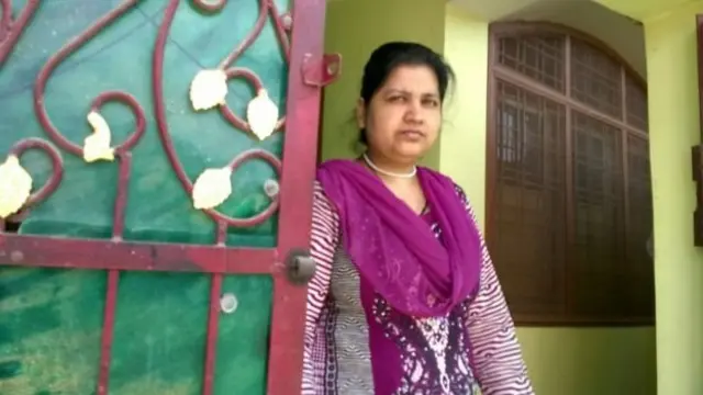 سائرہ بانوں