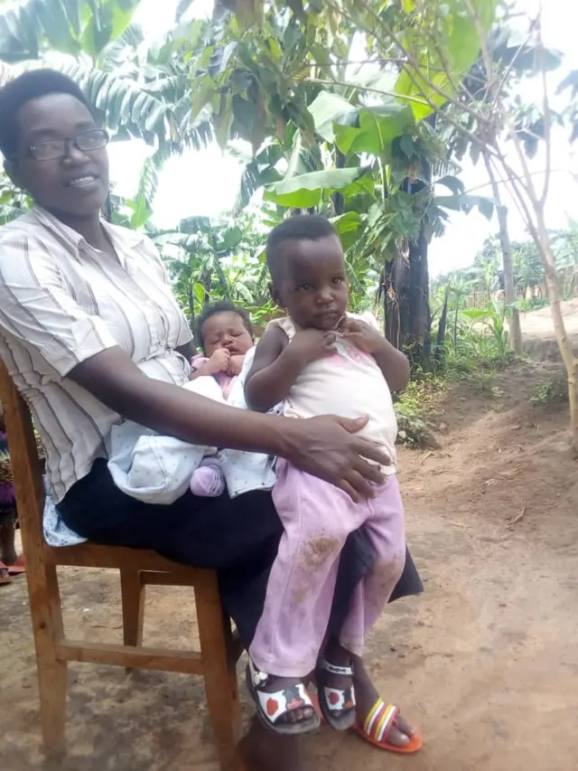 Manigirubuntu warangije muri Kaminuza y'u Burundi afite abana babiri