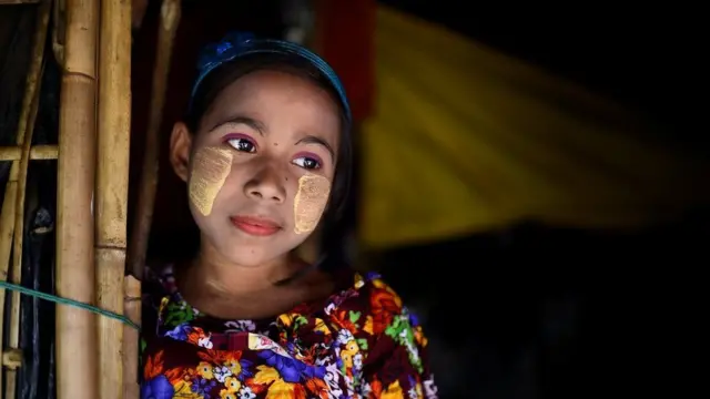 থানাকা তৈরী হয় মূলত মিয়ানমারের শুষ্ক অঞ্চলের এক ধরণের গাছের ছাল দিয়ে