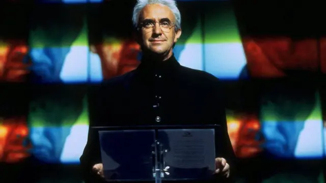 Джеймс Бонд