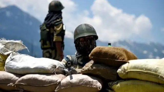 இந்திய படையினர்