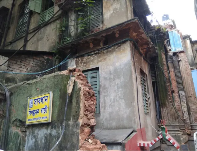 कोलकाता की ख़तरनाक इमारत