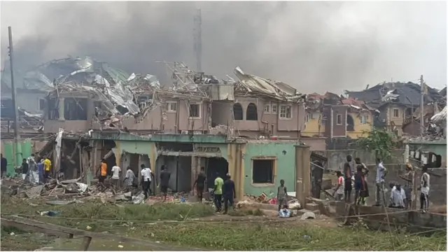 Awọn ile to bajẹ